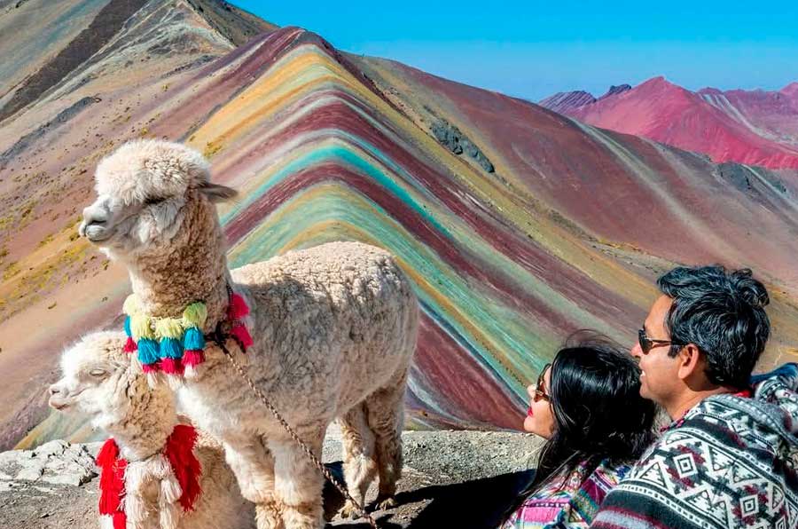 Montaña de 7 Colores Tour